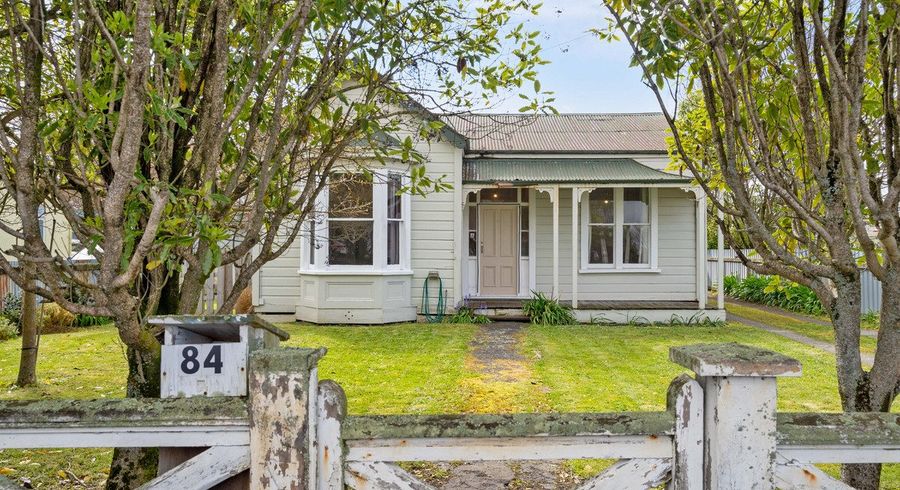  at 84 Lincoln Road, Masterton