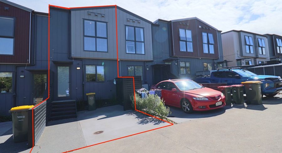  at 34 Salvia Lane, Totara Park, Manukau City, Auckland