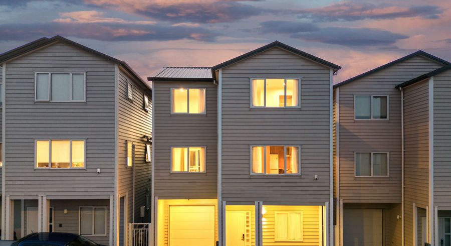  at 13 Laquinta Place, Flat Bush, Manukau City, Auckland