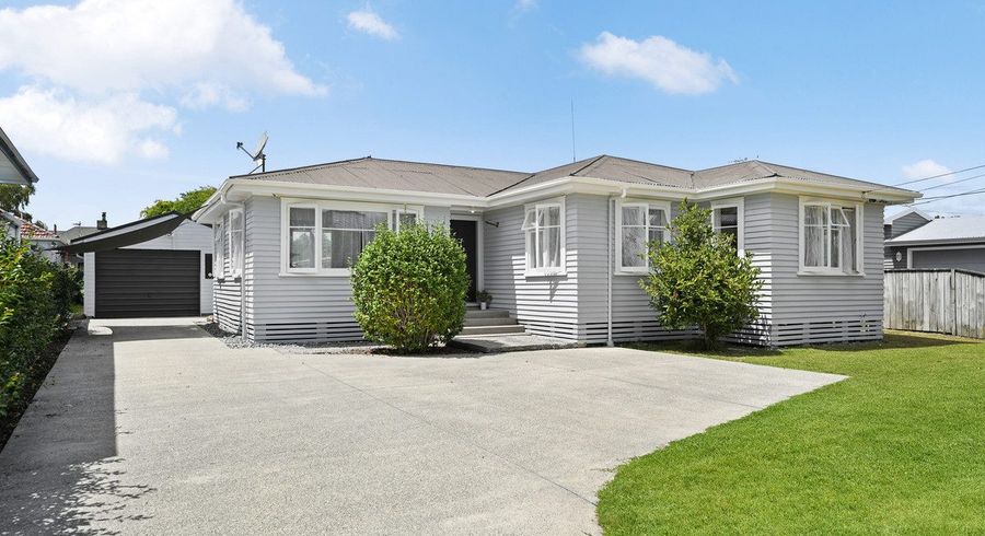  at 182 Nixon Street, Hamilton East, Hamilton