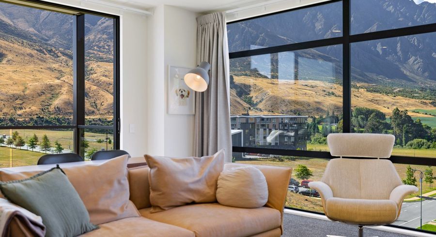  at 305/34 Red Oaks Drive, Frankton, Queenstown