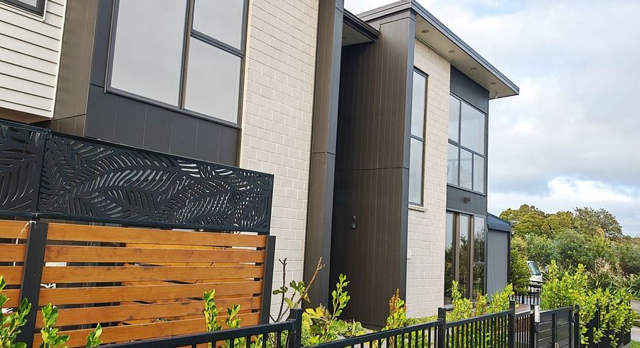  at 7 Meadowridge Drive, Flat Bush, Manukau City, Auckland