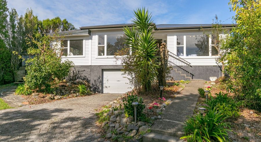  at 9 Allen Terrace, Tawa, Wellington