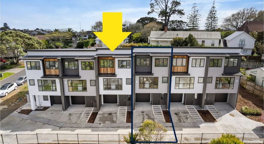  at 8C Howe Street, Howick, Manukau City, Auckland