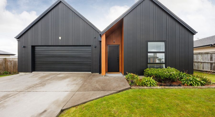  at 4 Sardinia Grove, Fitzherbert, Palmerston North, Manawatu / Whanganui