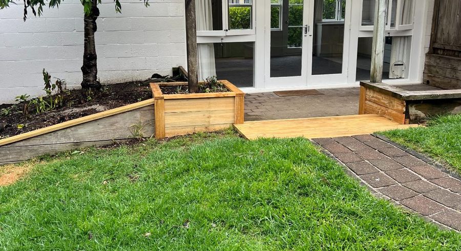  at 1//136 St Johns Road, Saint Johns, Auckland