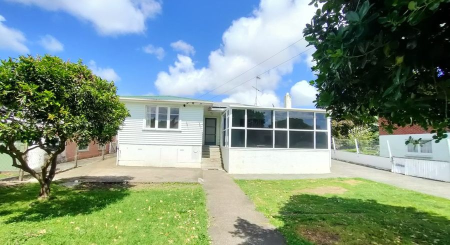  at 221 Panama Road, Mount Wellington, Auckland