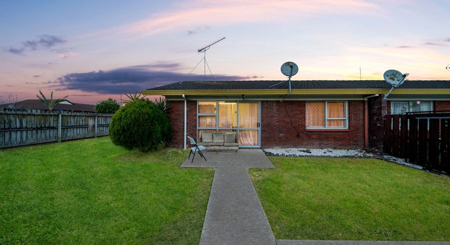  at 4/24 Robertson Road, Favona, Manukau City, Auckland