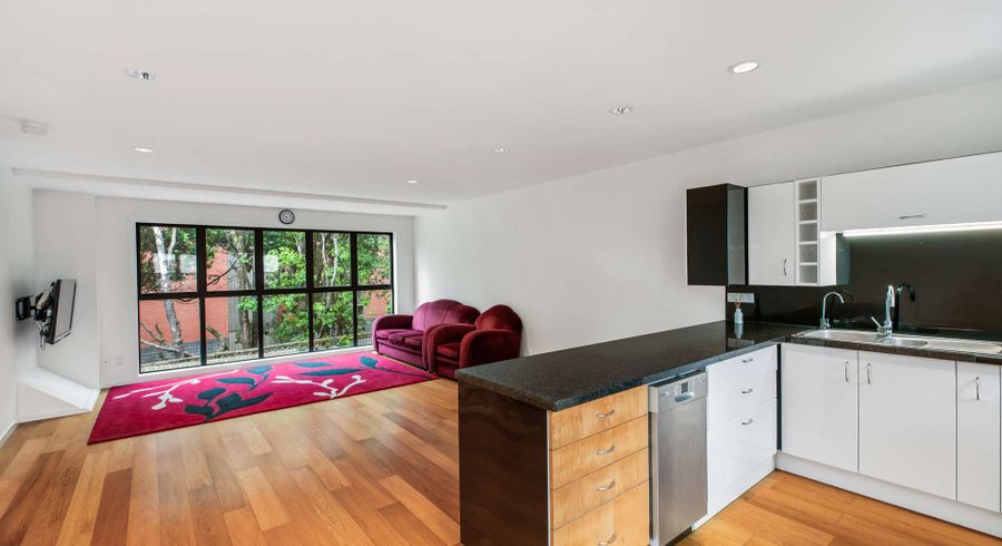  at 120F Grafton Road, Grafton, Auckland