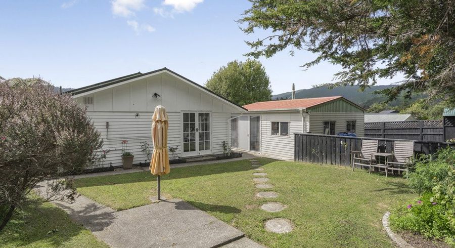  at 31 Mcgowan Road, Wainuiomata, Lower Hutt
