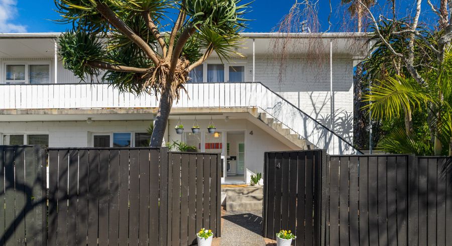  at 4/25 Wynyard Road, Mount Eden, Auckland City, Auckland