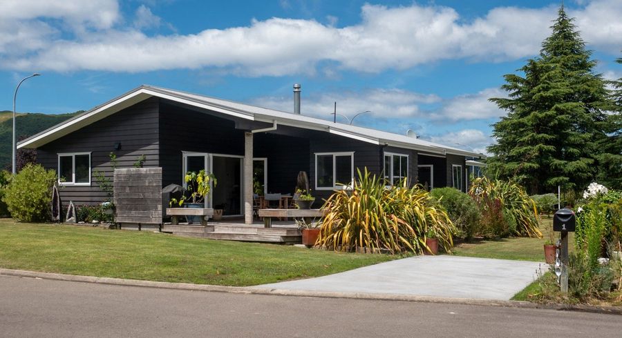  at 1 Seagers Close, Kinloch, Taupo, Waikato