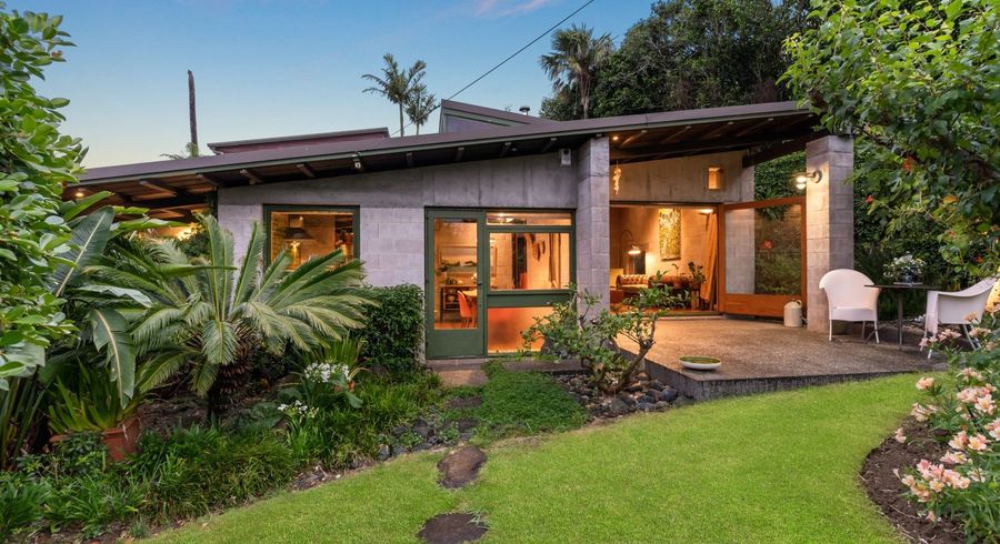  at 10 Violet Street, Mount Albert, Auckland City, Auckland