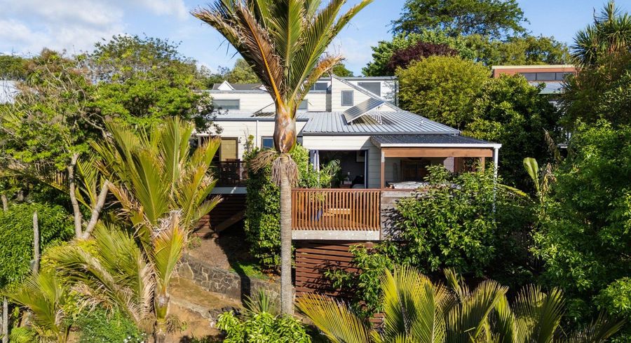  at 32 Pohutukawa Drive, Pukete, Hamilton