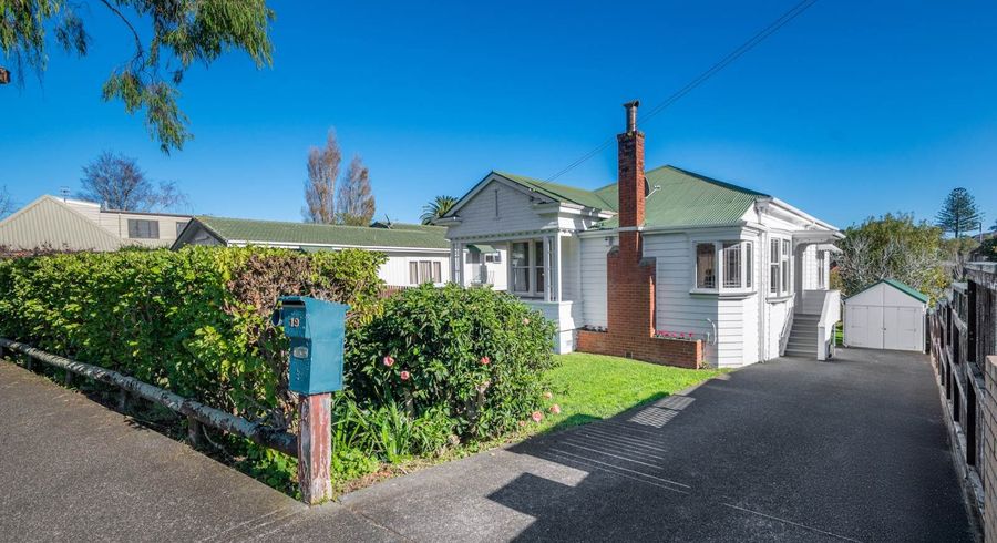  at 19 Clonbern Road, Remuera, Auckland City, Auckland