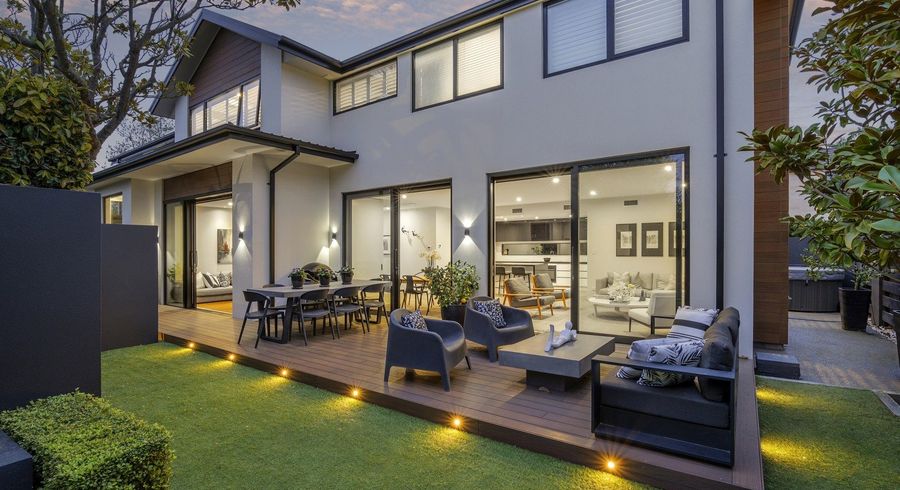  at 1/28 Jeffreys Road, Fendalton, Christchurch