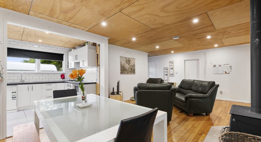 at 15 John Road, Fairy Springs, Rotorua