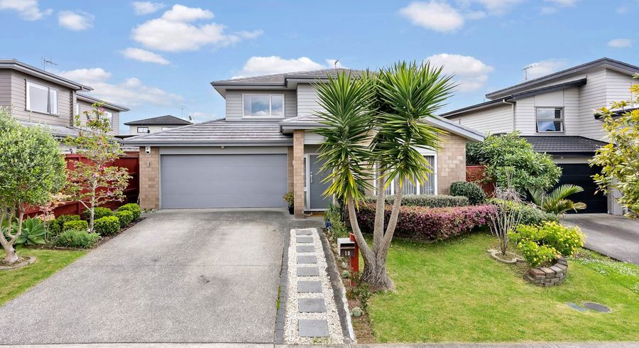  at 10 Oakhurst Avenue, Flat Bush, Auckland