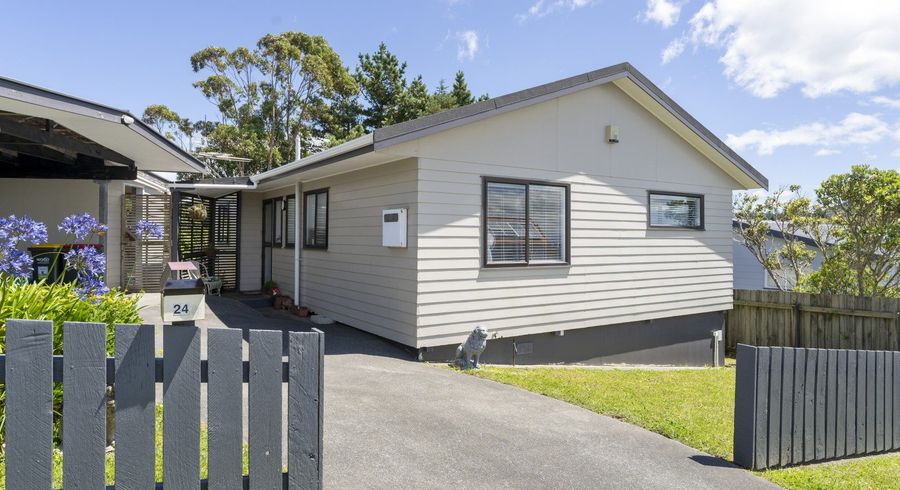  at 24 Jasmine Grove, Maungaraki, Lower Hutt
