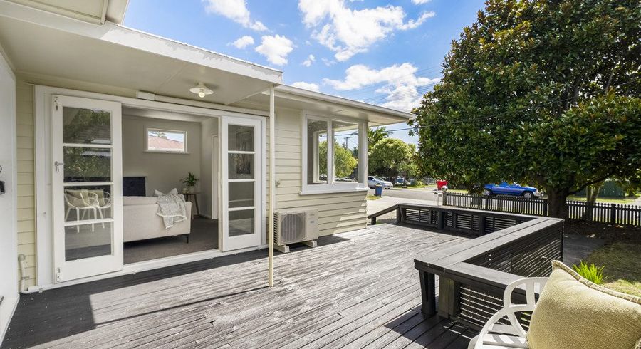  at 100 Cobham Crescent, Kelston, Auckland