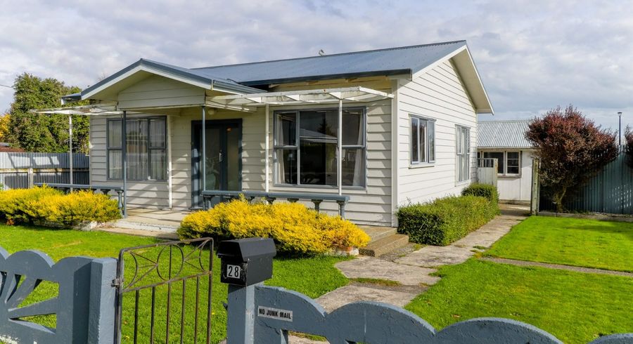  at 28 Stuart Street, Hawthorndale, Invercargill, Southland