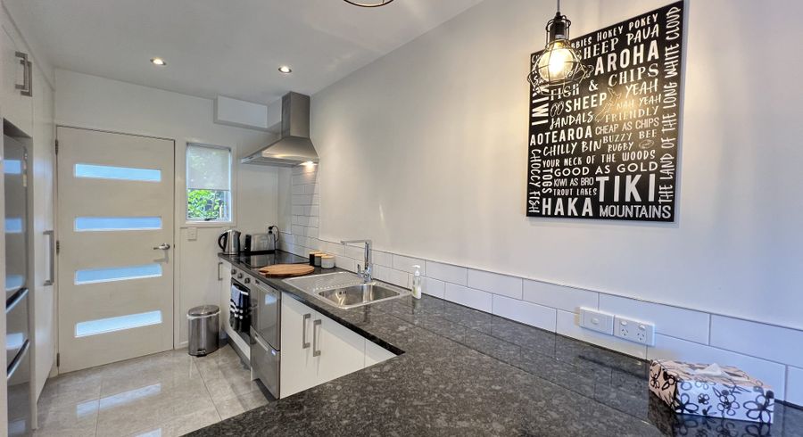  at 2/10a Wilkinson Road, Ellerslie, Auckland City, Auckland