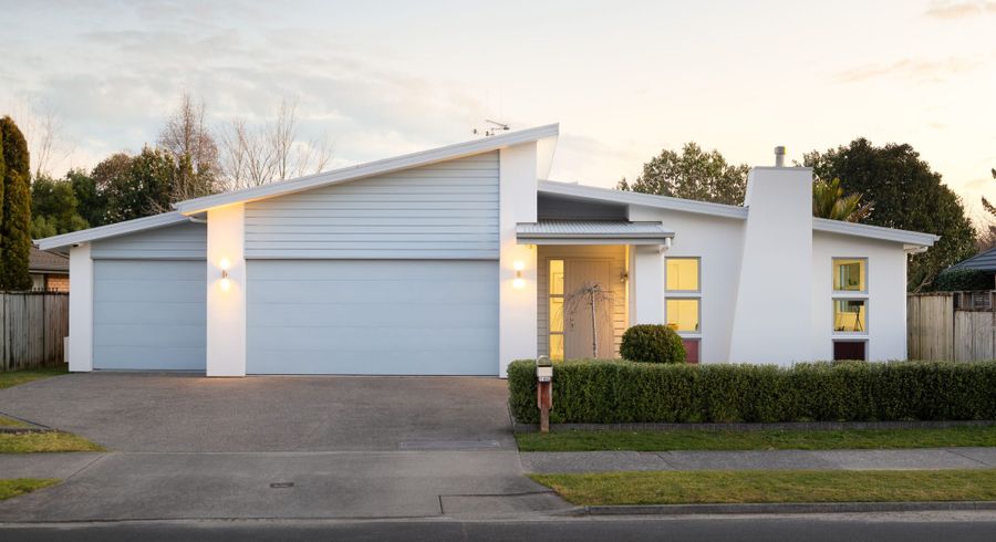  at 106 Saint James Drive, Huntington, Hamilton