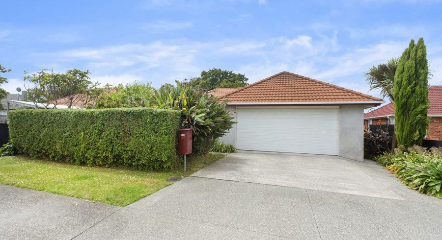  at 39 Armein Road, Panmure, Auckland