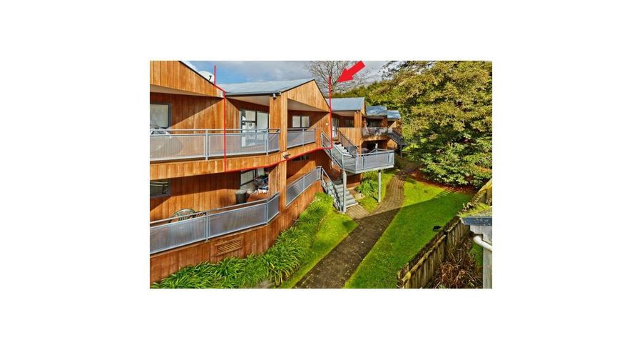 at 3/15 The Avenue, Albany, North Shore City, Auckland