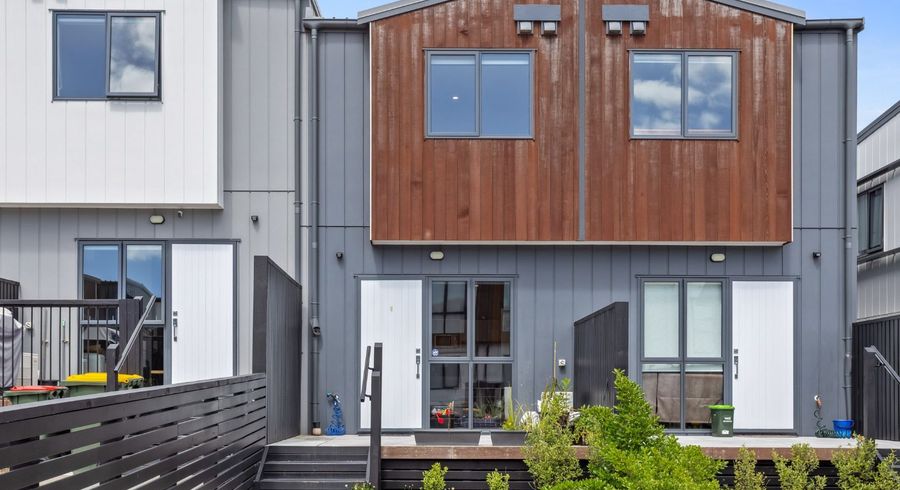  at 68 Tahere Road, Totara Park, Manukau City, Auckland