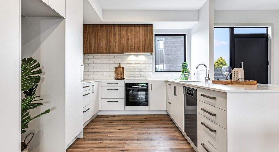  at 2/14 Akakura Terrace, Peacocke, Hamilton