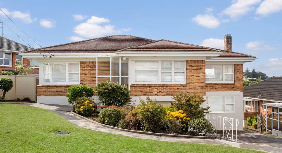  at 13 Currie Avenue, Hillsborough, Auckland City, Auckland