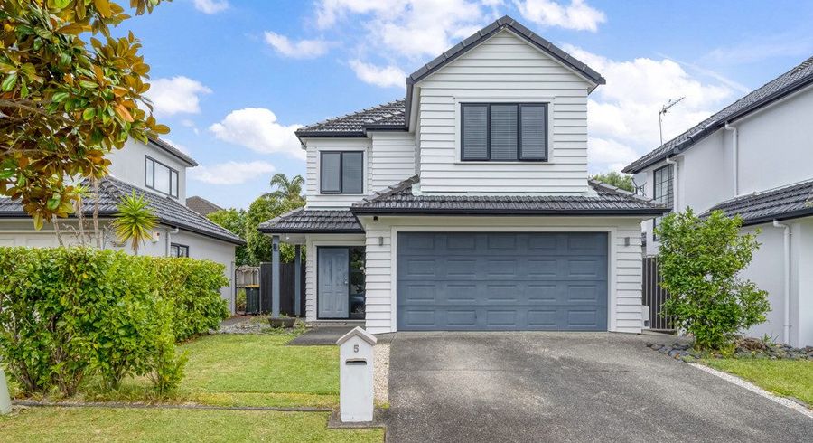  at 5 Carousel Crescent, East Tamaki Heights, Manukau City, Auckland