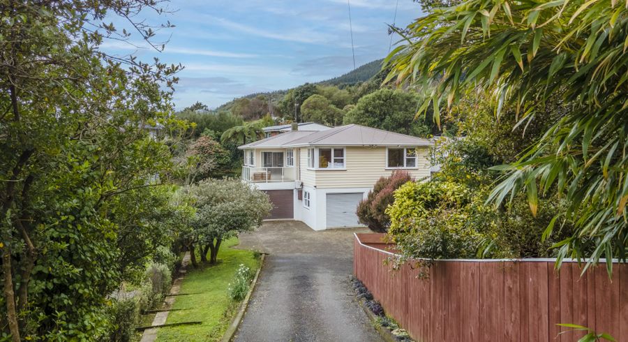  at 3 South Street, Tawa, Wellington