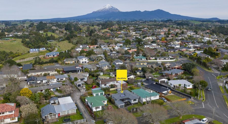  at 8 Woodleigh Street, Frankleigh Park, New Plymouth, Taranaki