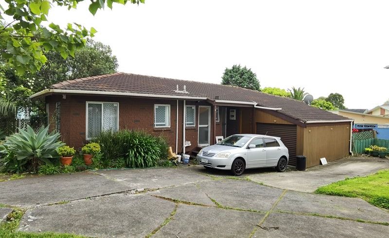 at 16 Redoubt Road, Goodwood Heights, Manukau City, Auckland