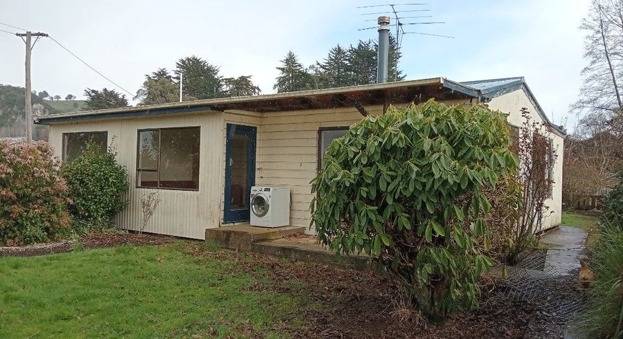  at 1161 Clifden Highway, Rowallan, Tuatapere