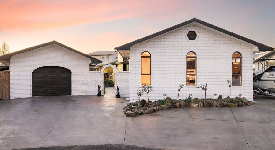  at 9 Cascade Place, Chartwell, Hamilton, Waikato