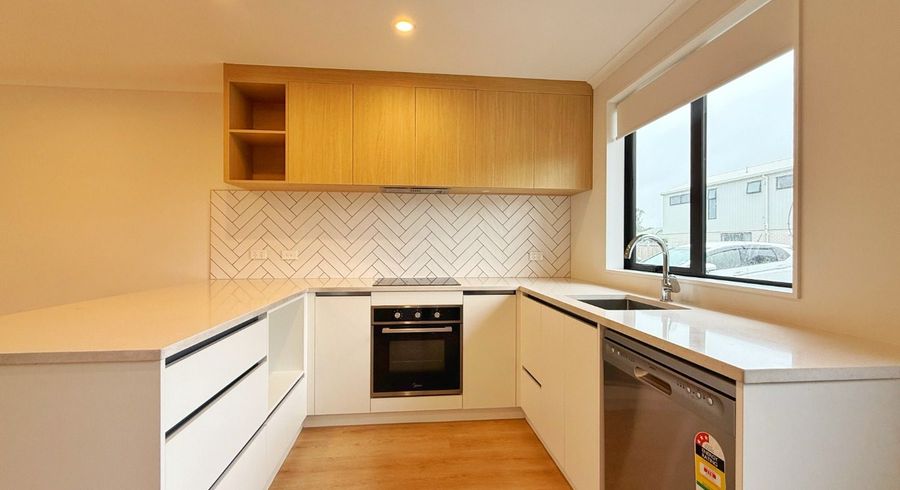 at 5/31 Normandy Place, Henderson, Waitakere City, Auckland