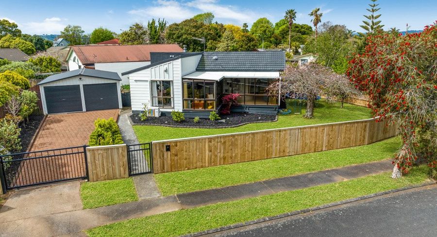  at 1 Oakmont Place, Wattle Downs, Auckland