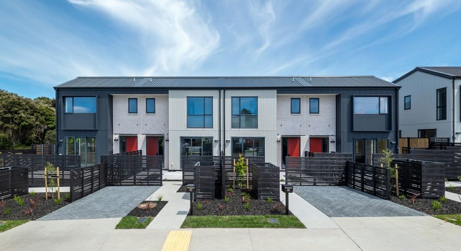  at 42 Te Aniwaniwa Terrace, Albany, North Shore City, Auckland