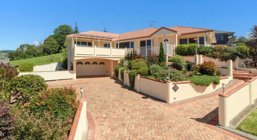  at 5 Norfolk Way, Welcome Bay, Tauranga
