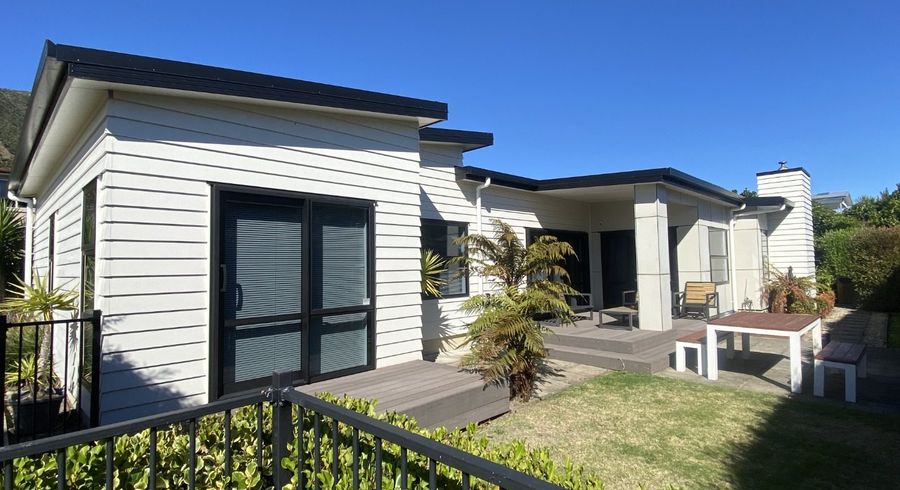  at 8 Waimarama Street, Waikawa, Picton
