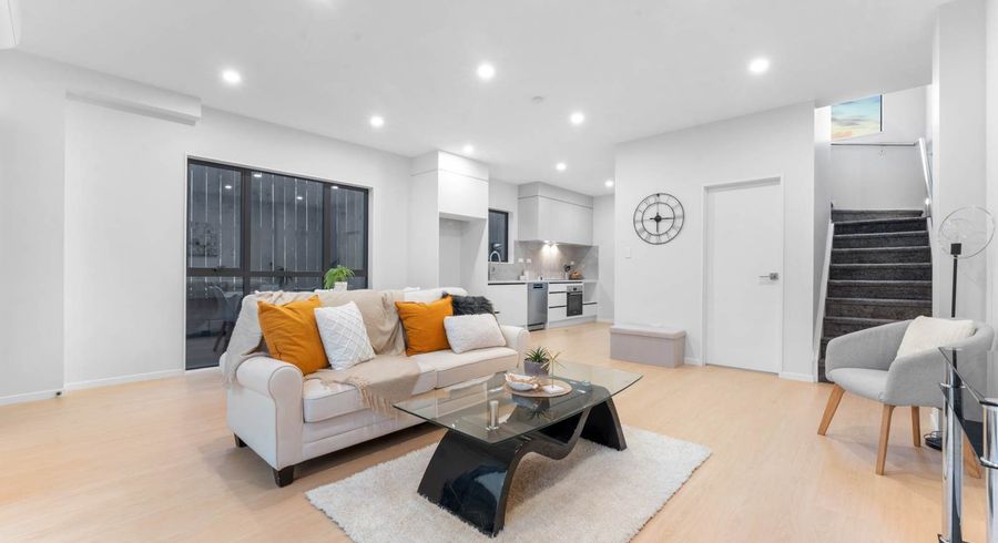  at 4/1 Edgewood Way, Henderson, Waitakere City, Auckland