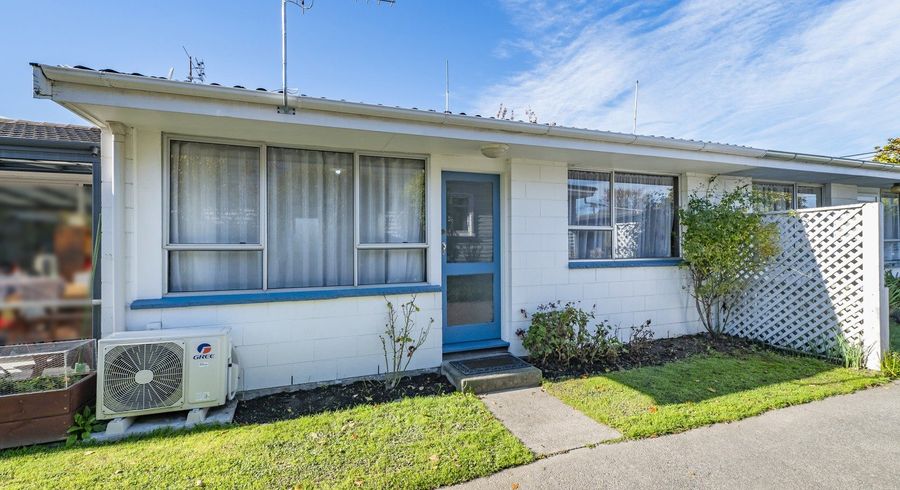  at 2/45 Gresford Street, Edgeware, Christchurch City, Canterbury