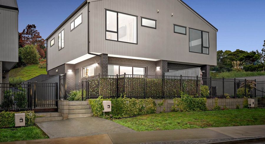  at 11 Maureen Close, East Tamaki Heights, Auckland
