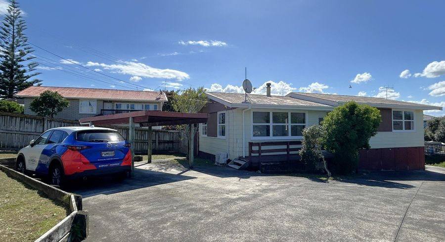  at 3 Barrys Road, Glendene, Waitakere City, Auckland