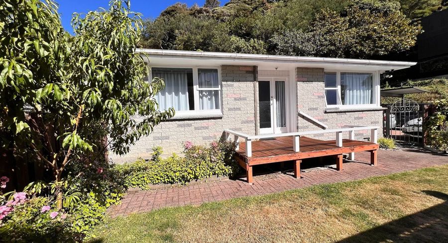  at 2/26 Tawa Street, Eastbourne, Lower Hutt, Wellington