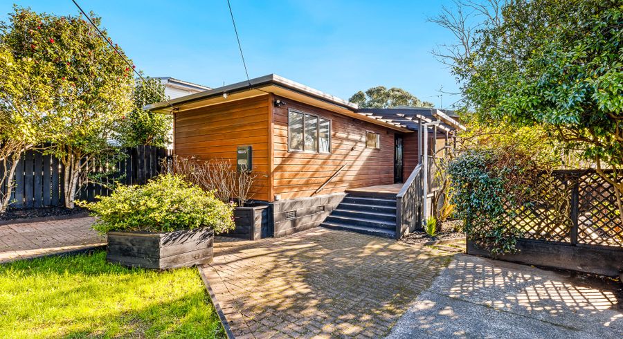  at 1/39 Sturges Road, Henderson, Waitakere City, Auckland