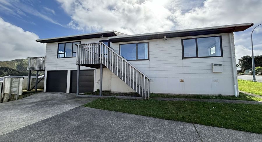  at 87 Frobisher Street, Island Bay, Wellington